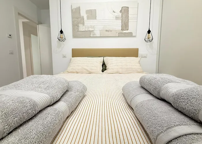 Moderno, Céntrico En Casco Histórico Toledo