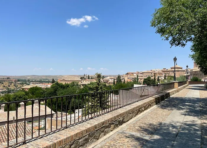 Moderno, Céntrico En Casco Histórico * Toledo